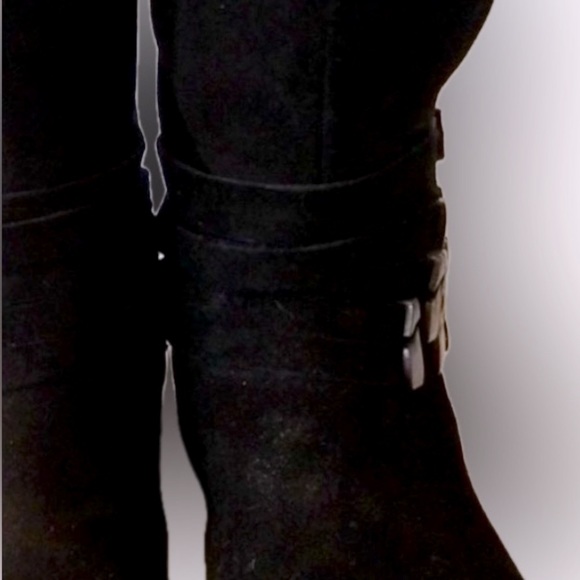 GUC - STEVE MADDEN Black Distressed Suede Boots size 7, gunmetal accents. - Picture 4 of 6